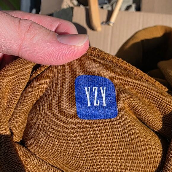 Yeezy x Gap Perfect Hoodie "Light Brown" - Picture 3 of 5